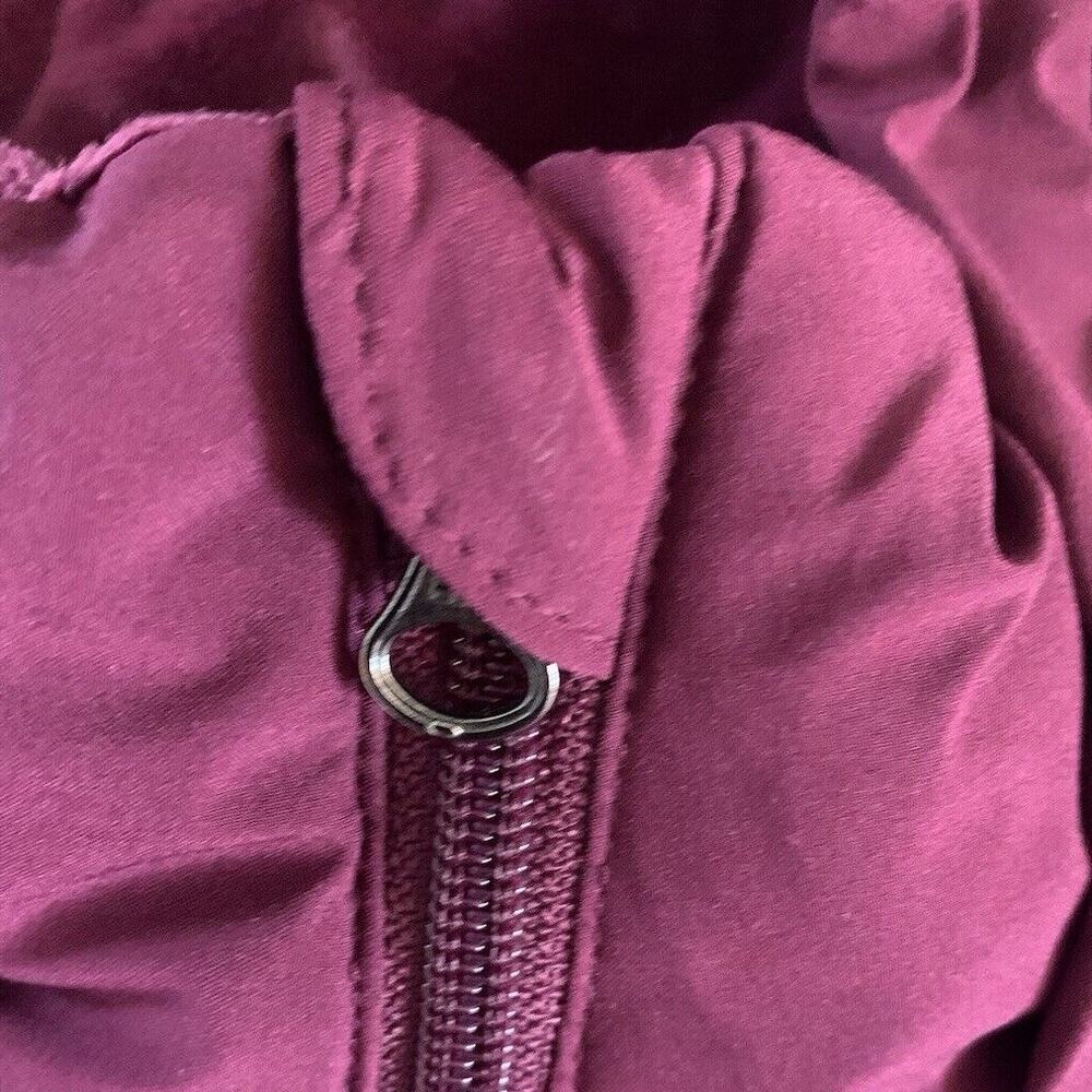 Swiss Tech Women’s Maroon Thigh Length Puffer Winter Coat Small 4-6 Zip Pockets - Picture 5 of 13